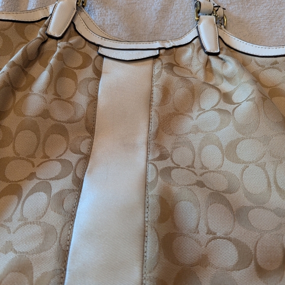 Authentic Coach Signature Devin Shoulder Bag Purse Light Khaki/Ivory - Picture 2 of 10